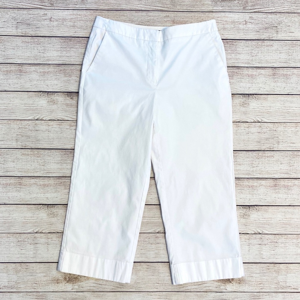 New York & Company City Stretch Capris, Size 8